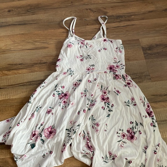 Garage flower romper - Picture 2 of 4